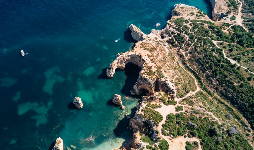 Benvenuti su Sicilia a Vela, la tua porta d’accesso alle avventure marine più emozionanti in Sicilia!